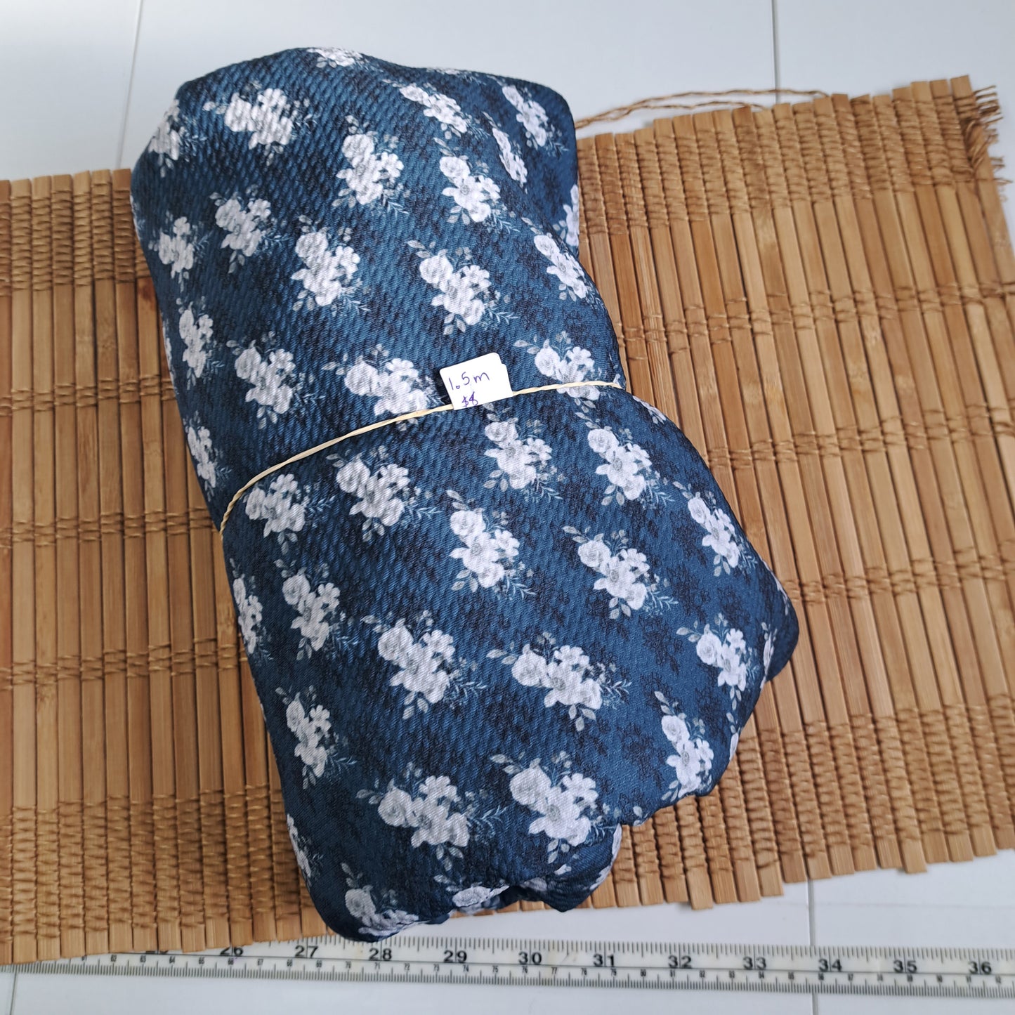 Bullet knit, 1.5 meters