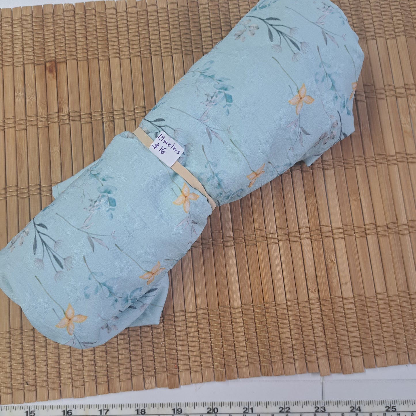 Embossed 98%Polyester, 1.4 meters