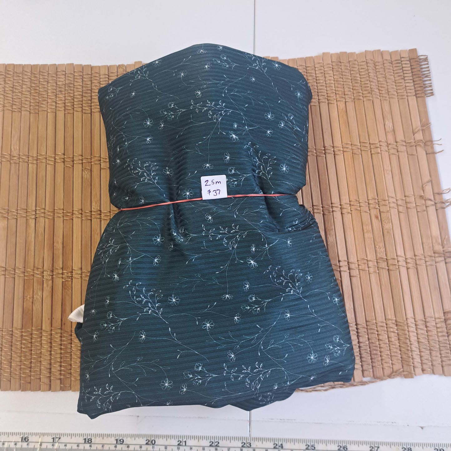 Unbrushed rib knit, 2.5 meters